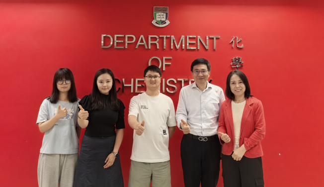 Figure 2. Professor Hongzhe Sun, Chair Professor of the Department of Chemistry at The University of Hong Kong (second from right), leads a dedicated team in the battle against superbugs. This team includes (from the left) Ms Chenyuan Wang, Ms Xueying Wei, Dr Yushan Xia and Dr Hongyan Li.
 